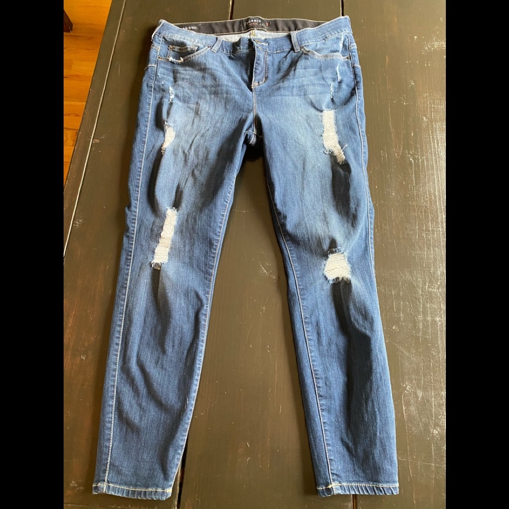 TORRID Bombshell Skinny Jeans Size 20 R Worn Once